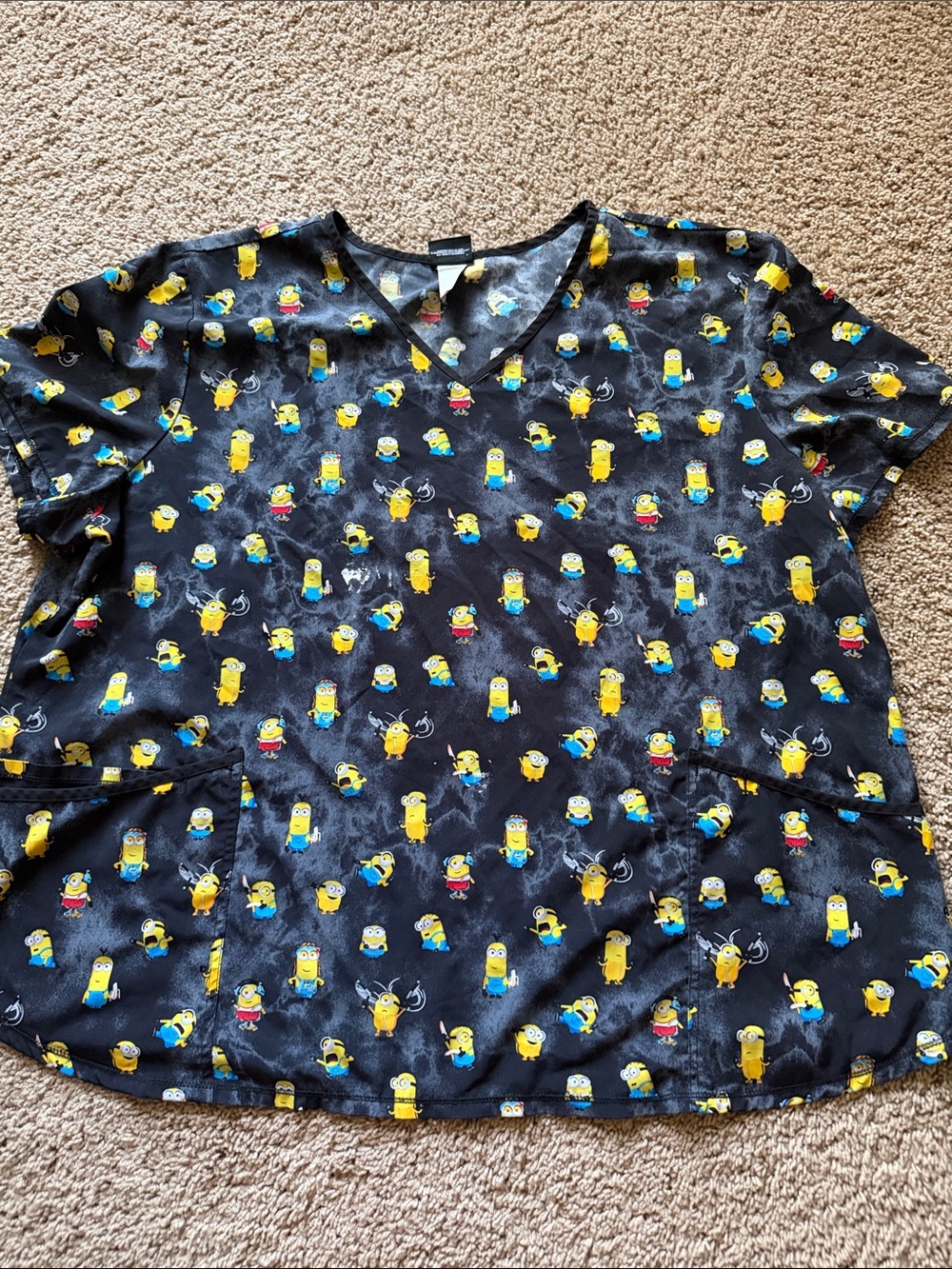 Minions scrub top size 3X